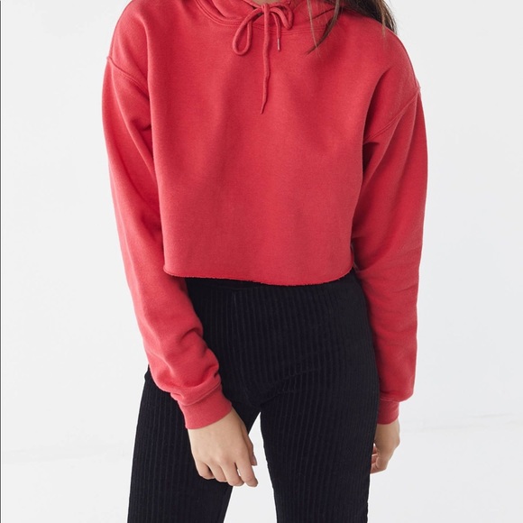 Out from under cropped sweatshirt - Picture 1 of 4